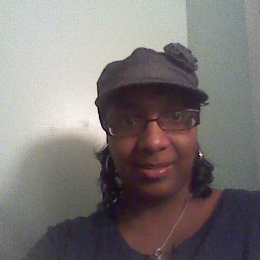 Meet your Posher, Inez